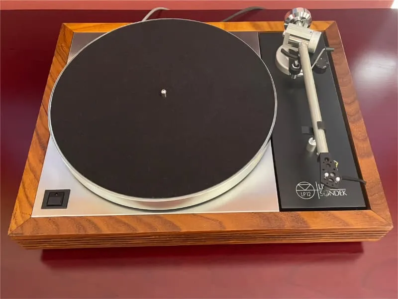 1982 LP12, Valhalla, Ittok tonearm, pretty much a stock unit.